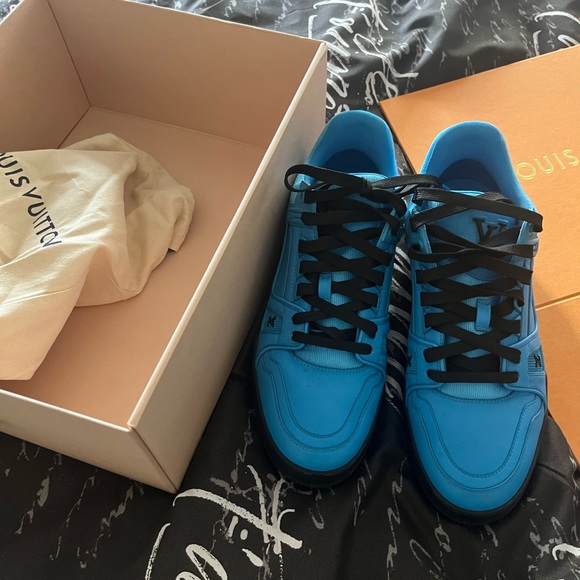 Authentic Louis Vuitton Sneakers - Picture 3 of 7